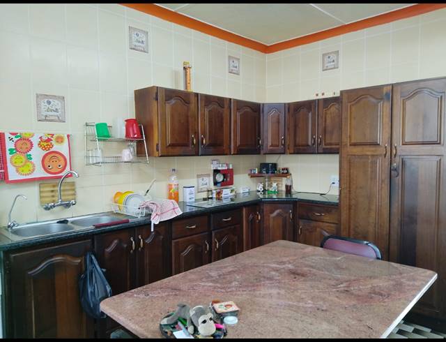 3 BEDROOM HOUSE FOR SALE IN KEMPTON PARK EXT 4